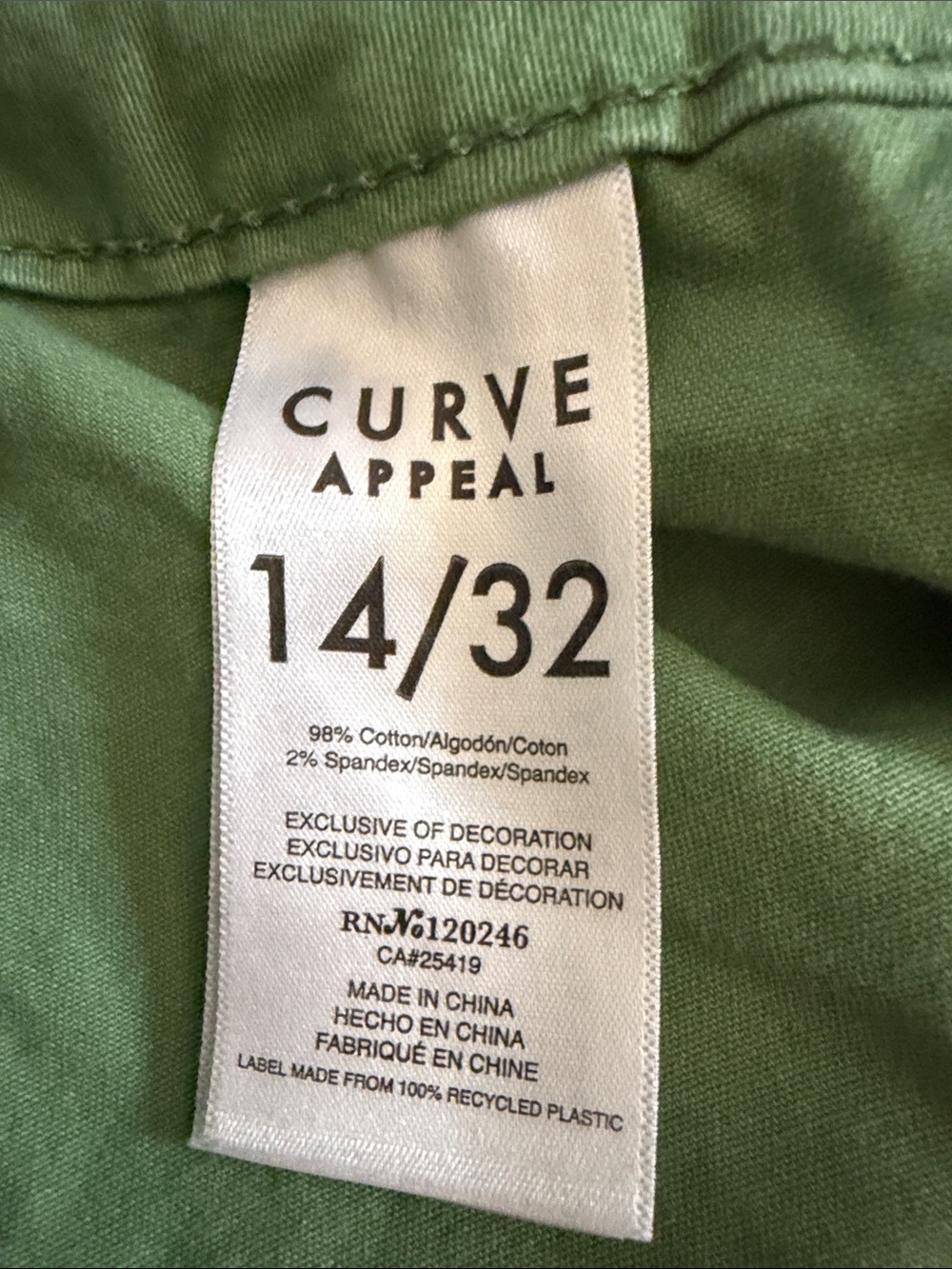 Women’s Green Utility Bermuda Shorts - Picture 4 of 4